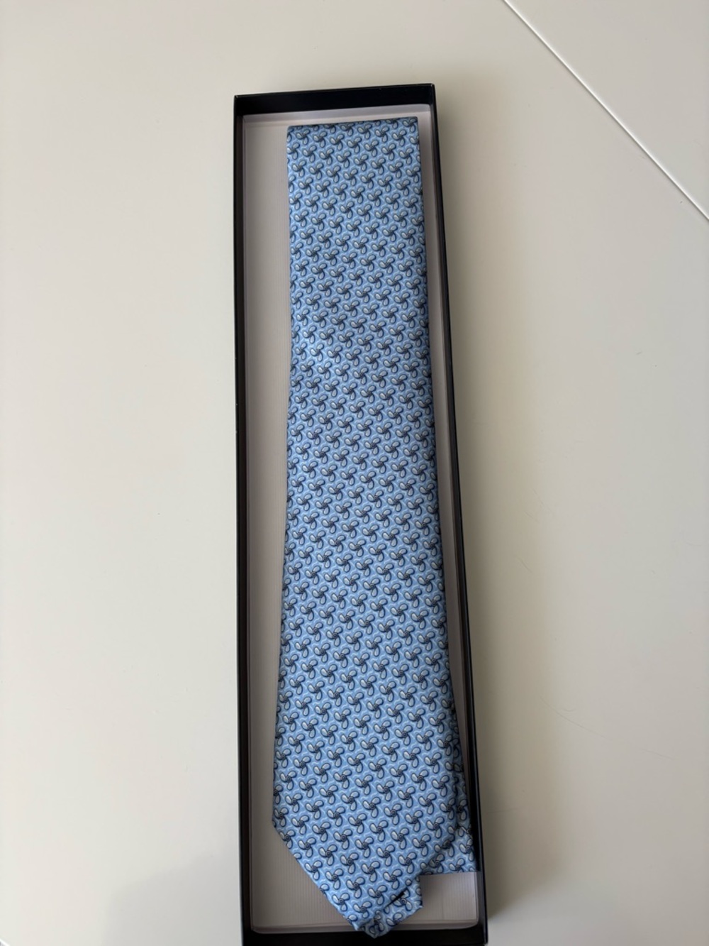 NWT! Vineyard Vines Light Blue Propeller Tie